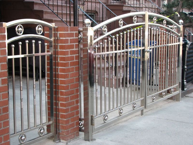 Steel Gate Design | Modern Stainless Steel Gate 2 Steel Gate Design | Modern Stainless Steel Gate - Image 2